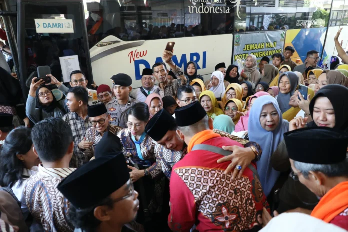 Tjhai Chui Mie Lepas 110 Calon Jamaah Haji Singkawang: Didoakan Selamat dan Jadi Haji Mabrur