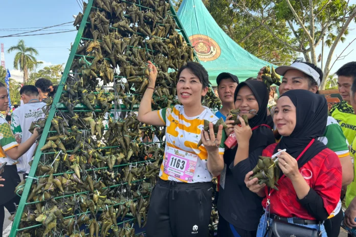 Festival Bakcang di Singkawang Sukses dan Meriah