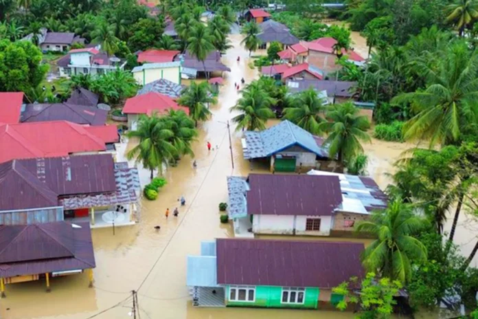 BMKG Sumbar Ingatkan Potensi Cuaca Ekstrem Hingga 29 November