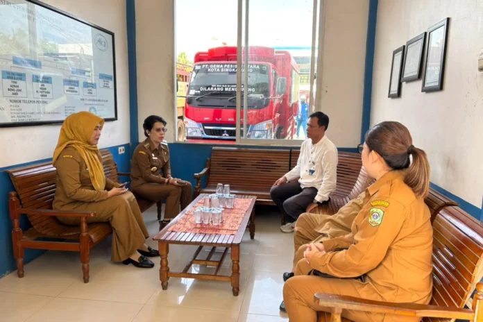 Respons Kelangkaan Gas LPG 3 Kg, Wali Kota Singkawang Turun ke Lapangan