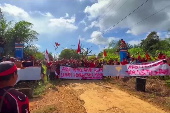 Warga Nibung Demo Tolak Kawasan Transmigrasi